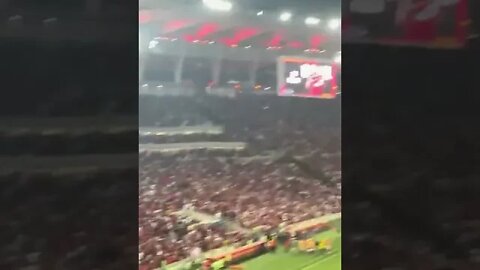 Torcida do Vélez calando a do Flamengo no Maracanã (na hora do gol do Flamengo)