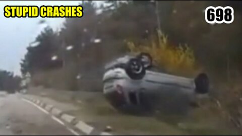 Stupid driving mistakes 698 (April 2022 English subtitles)