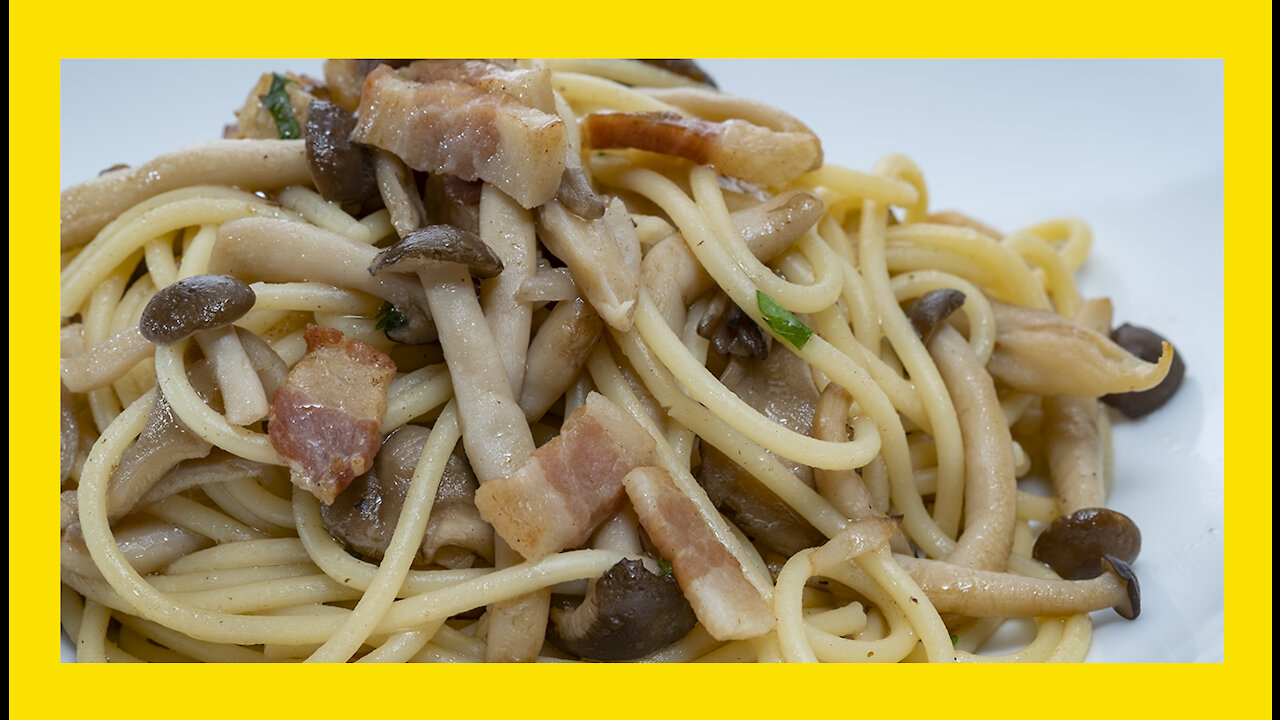 Spaghetti of Mushrooms, Pancetta. (JAPAN style) Let's cooking!