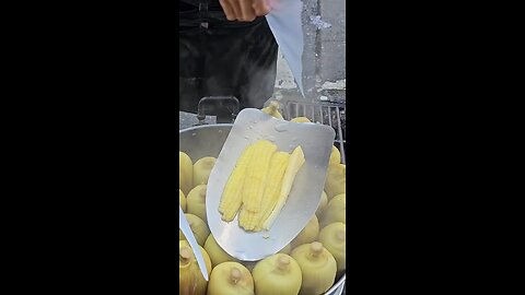 boiled corn cutting method