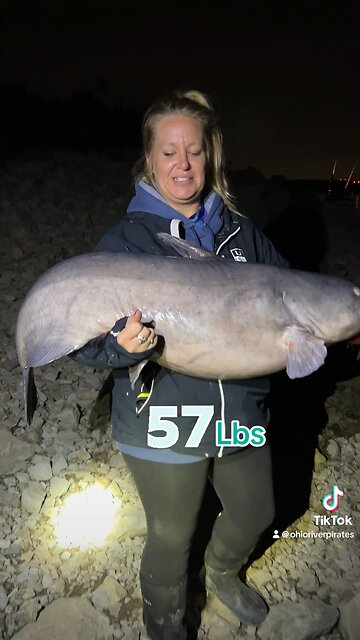 57lb Blue Catfish! 🙌🏼😎🎣