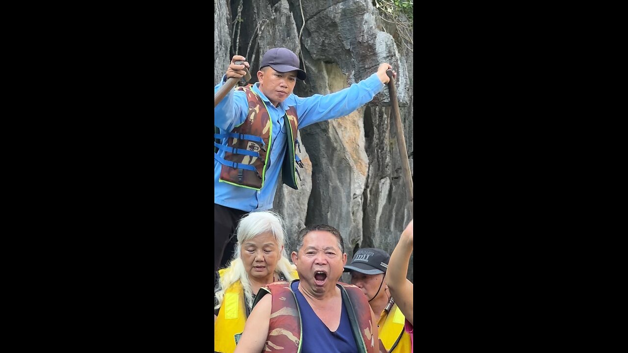 Spectacular Gandola Cave Ride Halong Bay !