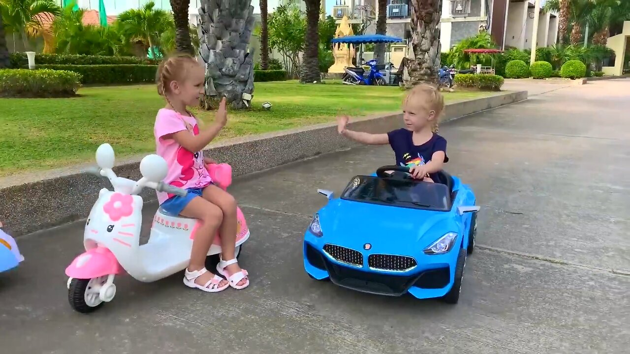 Mili and Stacy Pretend Play with Ride on Cars Toy