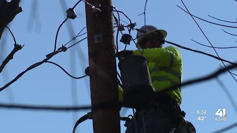 Officials: Evergy staffed for possible power outages