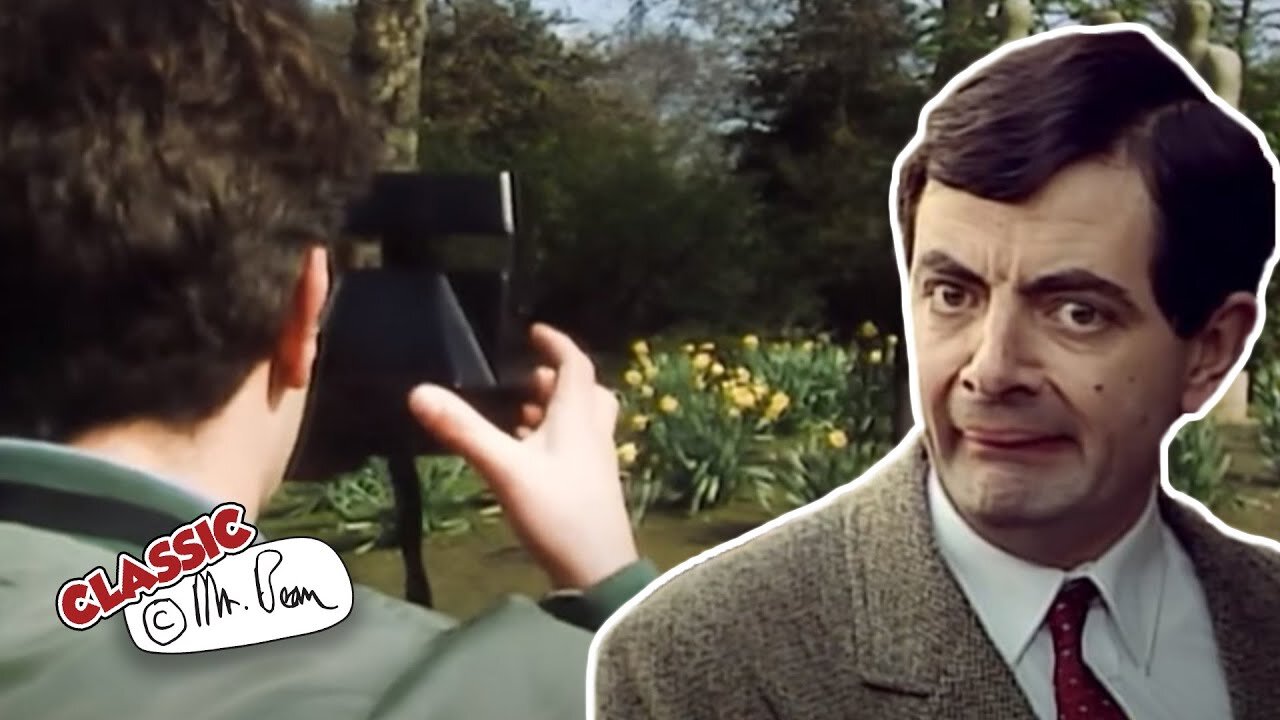 Impromptu Photoshoot Gone Wrong! | Mr Bean Funny Clips | Classic Mr Bean