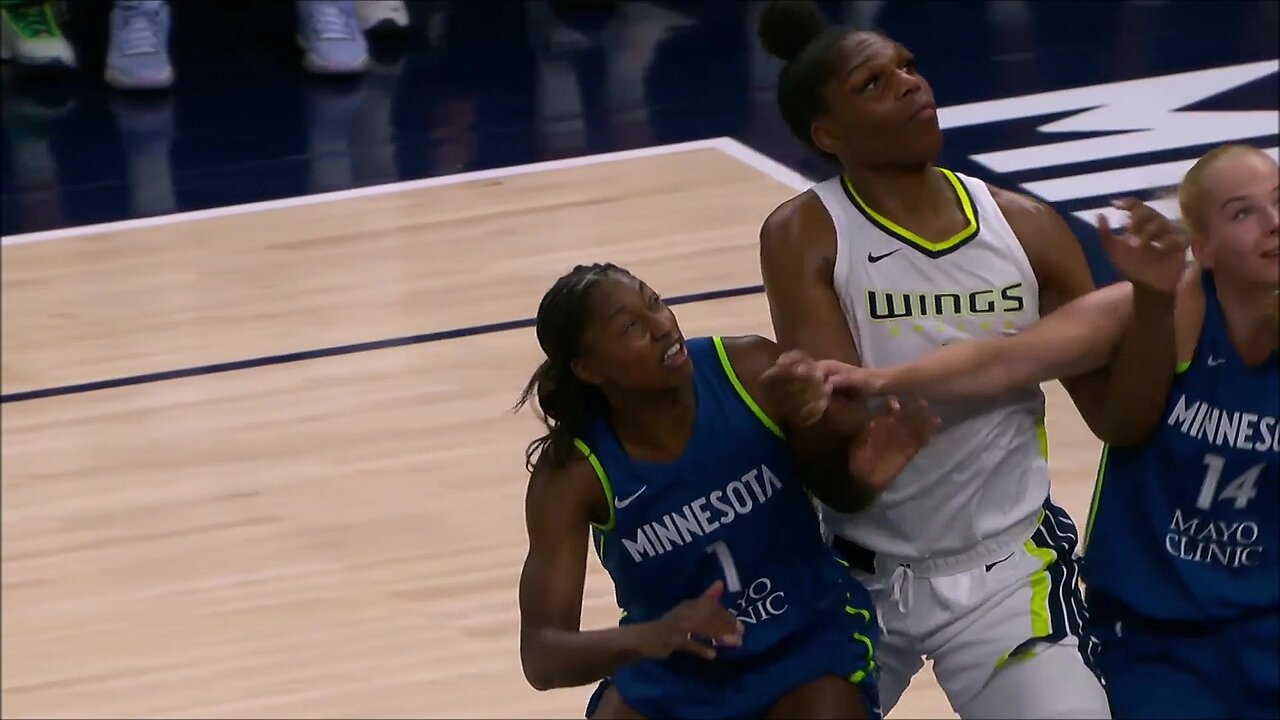 😳 Technical On HEATED McCowan After Getting Into It With Rookie | Minnesota Lynx vs Dallas Wings