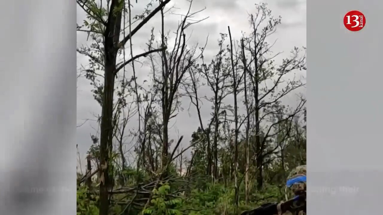 Russians hiding with combat vehicles in forest anali3.b were encircled Live footage Ukrainian army..