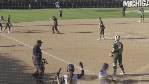 Michigan softball beats Michigan State in comeback fashion
