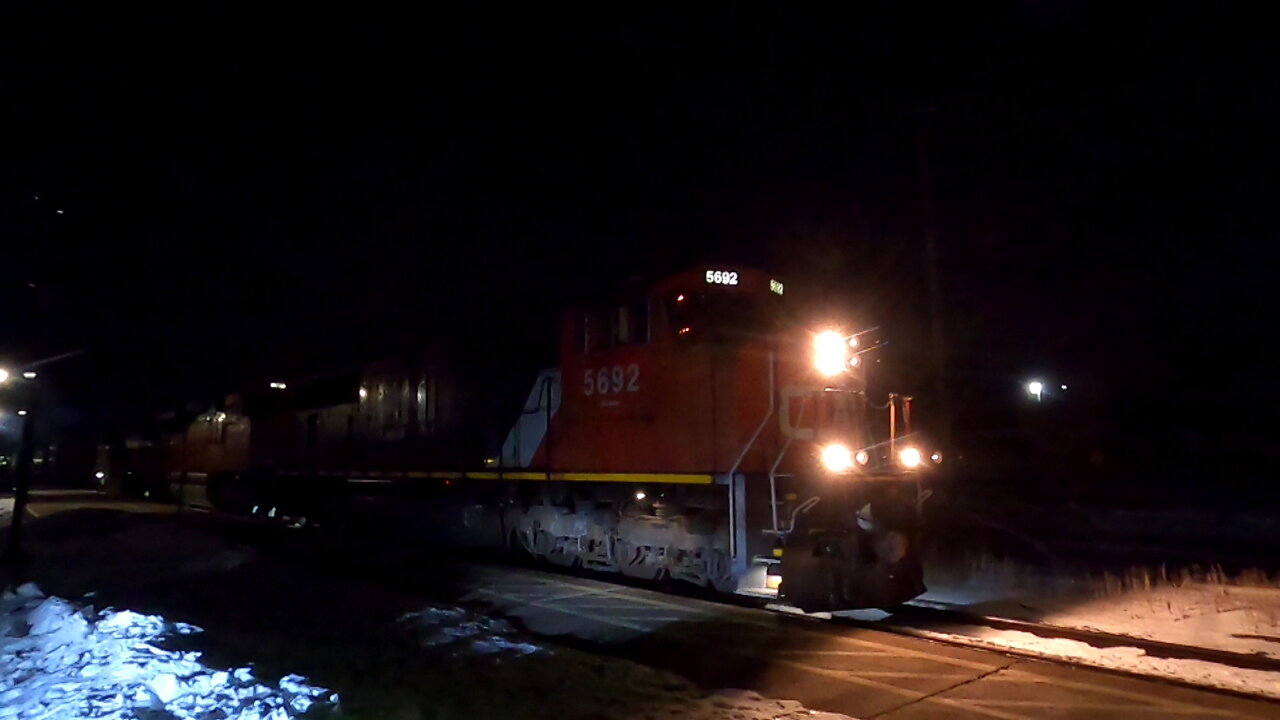 CN 5692, BNSF 8999 & NS 4110 Engines Manifest Train In Ontario