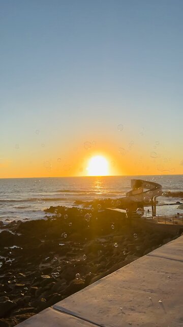 This was a cool walk home w/Hubs and mom 💜👏🏻🙌🏻