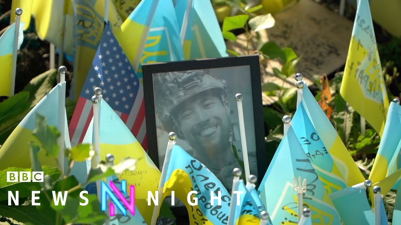 Ukraine: Independence Day celebrated amid continuing Russian war - BBC News