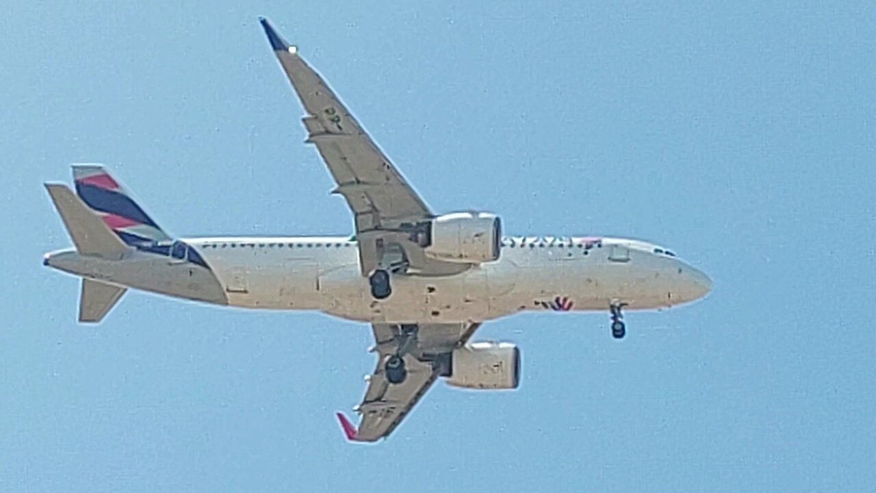 Airbus A320NEO PR-XBI vindo de São Paulo(Congonhas) para Fortaleza