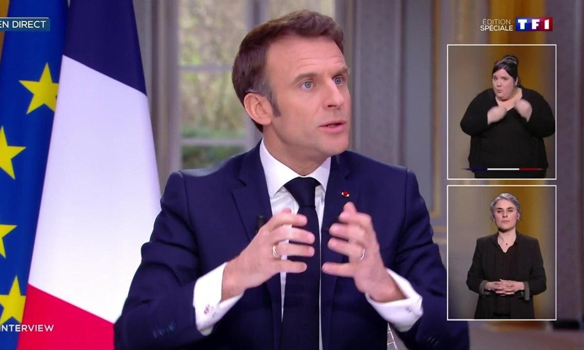 Emmanuel Macron doit entendre ce qu'il se passe dans le pays et retirer les matraques de la rue