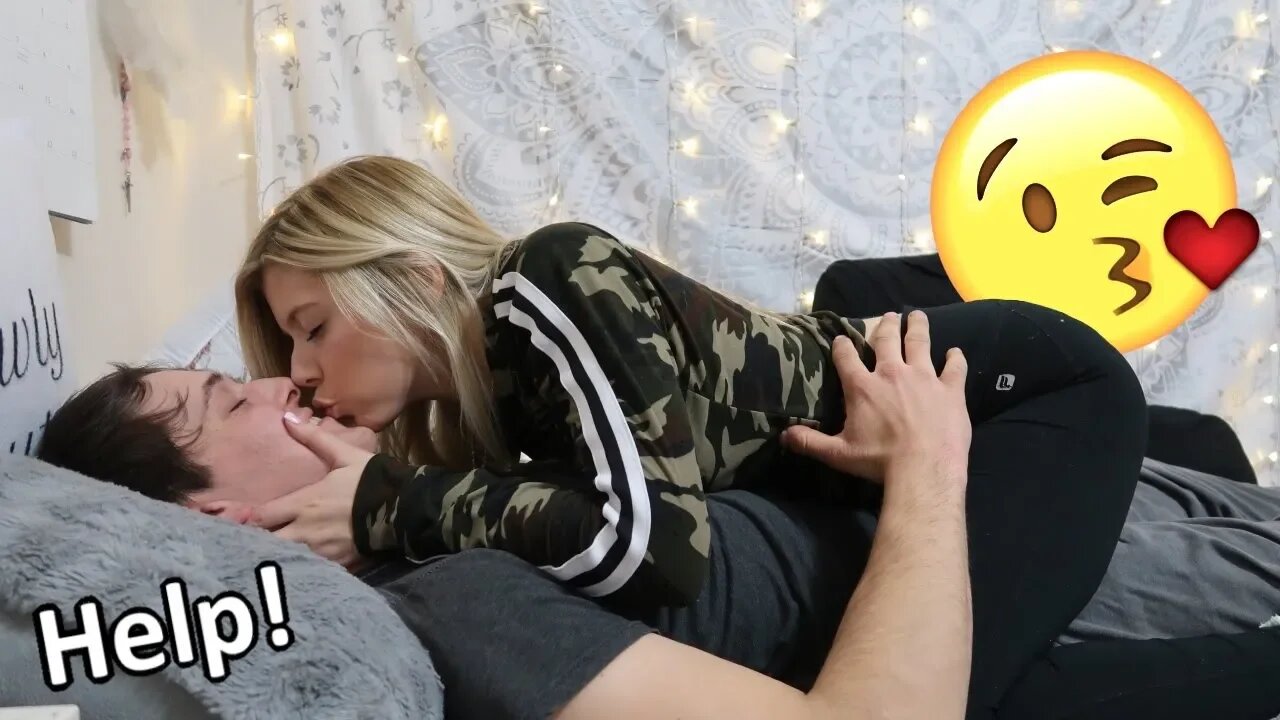 I CANT STOP KISSING YOU PRANK ON BOYFRIEND!!