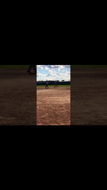 Umpire Can’t make up his Mind [Funny Video] #shorts