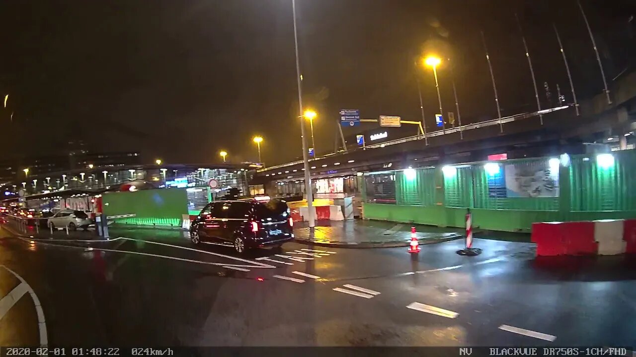 Aankomst en vertrek Schiphol na omleidingen