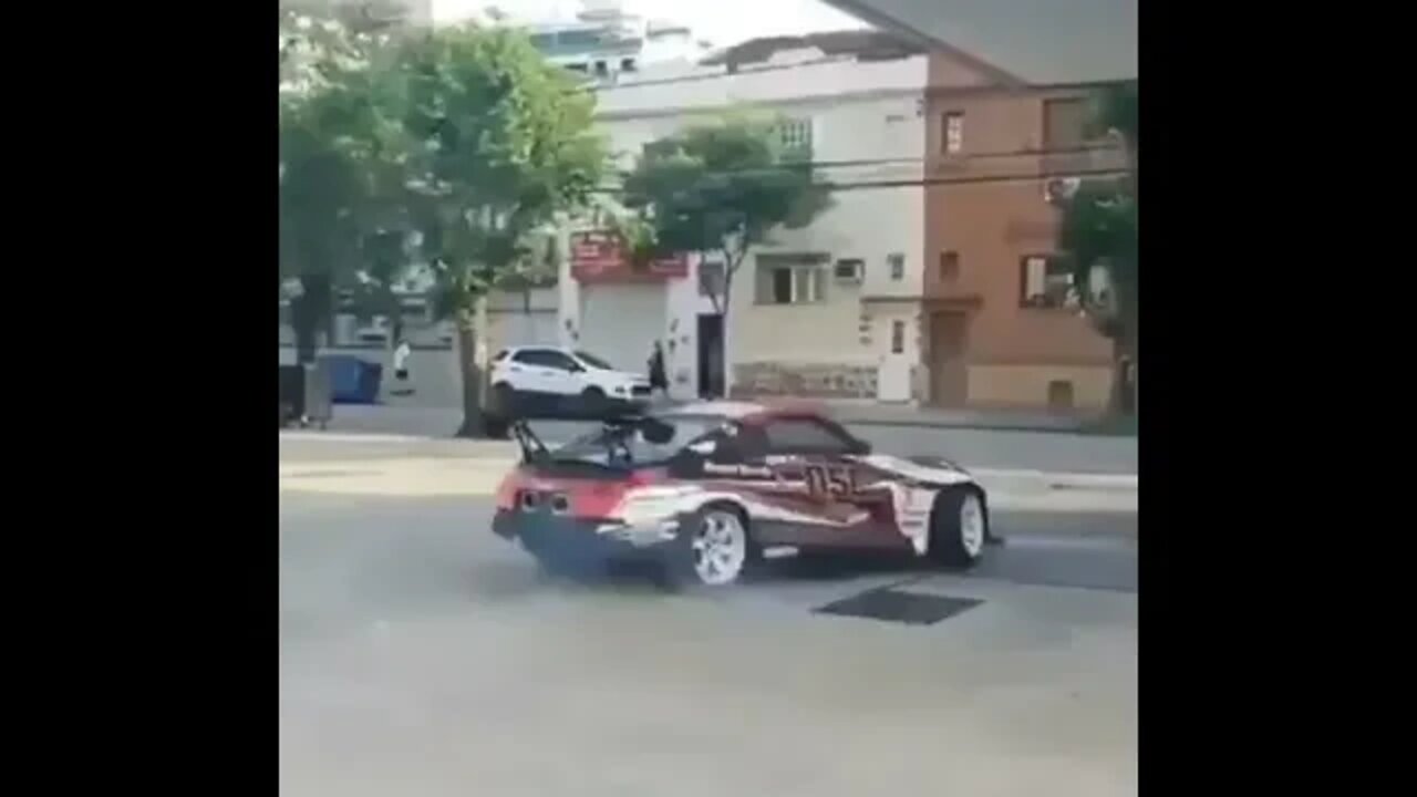 DRIFTH POSTO DE GASOLINA CHEGANDO COM ESTILO [ MEMES ]