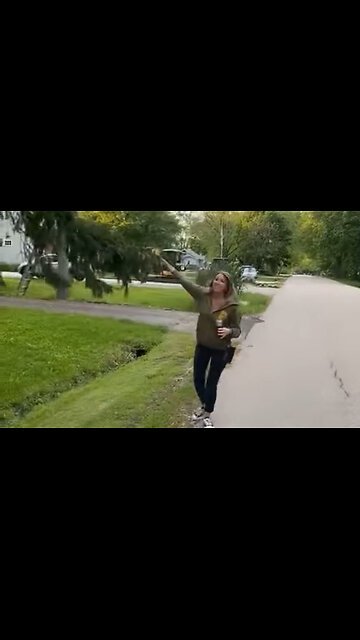 Woman Grabs Tree Fail! #funny #video