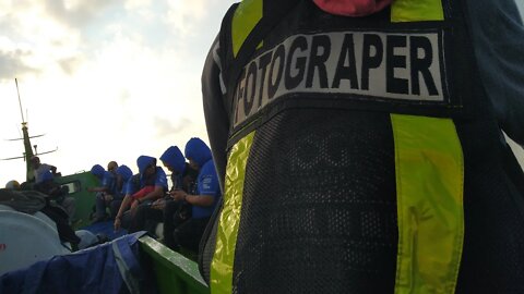 Naik Cruise Speed boat, Padang Bai - Lembar Jadi Lebih Cepat