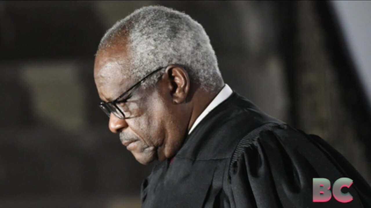 AP: Democratic senators urge chief justice to probe Thomas trips