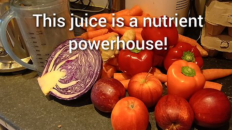 Red Cabbage, Pepper, Apple, Ginger & Carrot Juice: A Nutrient Powerhouse!