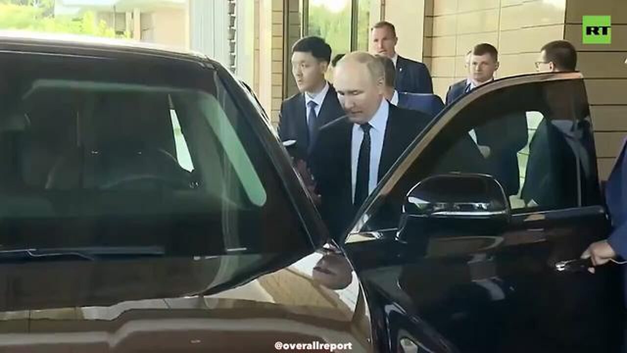 President Putin takes Kim Jong Un for a ride in the new Russian luxury car Aurus.