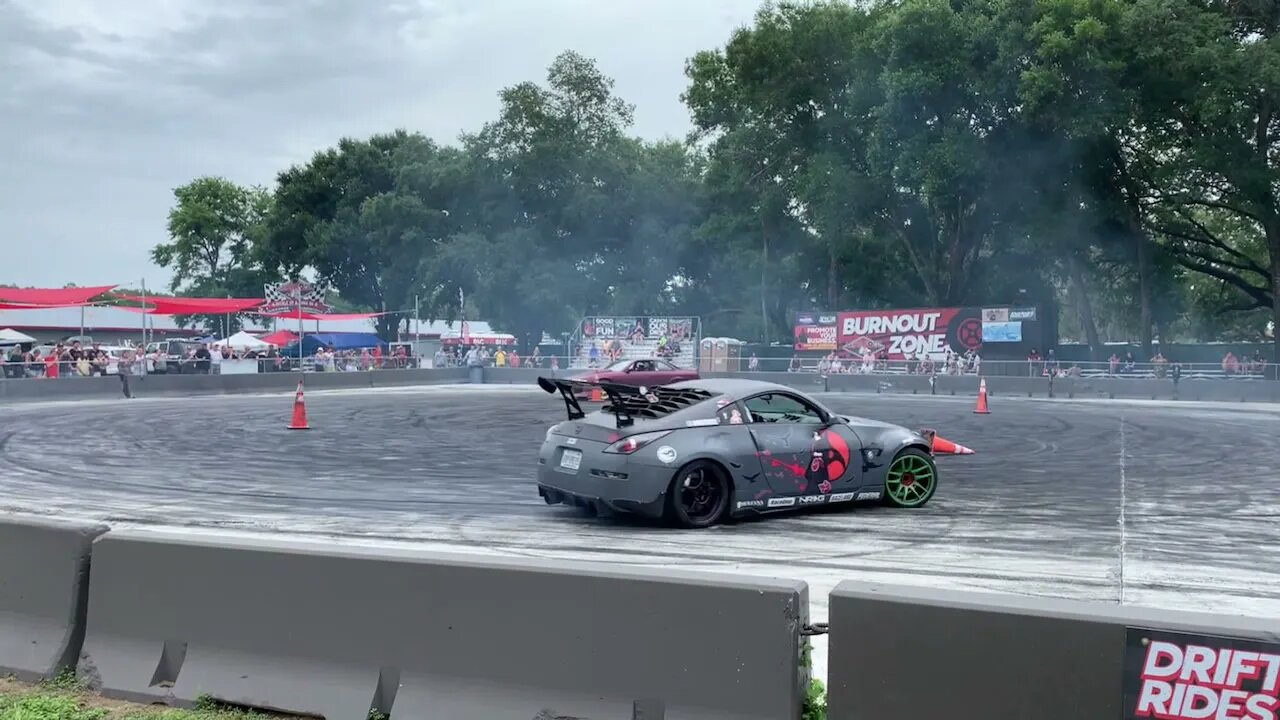 LEAD FOOT CITY Tandem Donuts