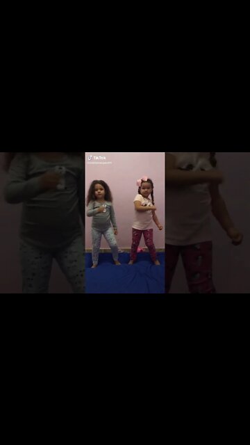 CRIANÇAS DANÇANDO MUITO [ NOVA COREOGRAFIA ] DANCEI COM A MINHA PRIMA [ FELICIDADE ] NOVA DANÇA TOP