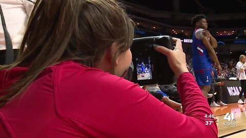 KU photographer makes final championship run with team