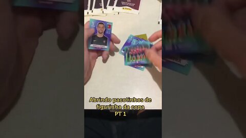 Abrindo uns pacotinhos de figurinha do álbum da copa PT1 #shorts #albumdacopa