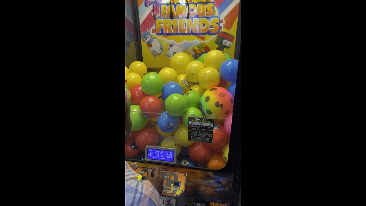 Ball Claw Machine