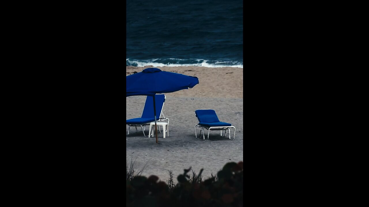 Windy beach day in Florida