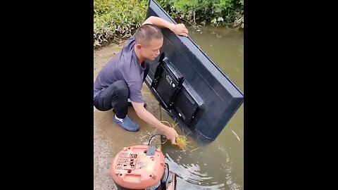 How to clean Tv #comedy #comedyvideo #fails #failarmy #viral