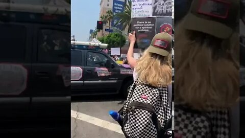 TRUMP LOVE PEACE BRIDGE ARRIVES IN HOLLYWOOD!