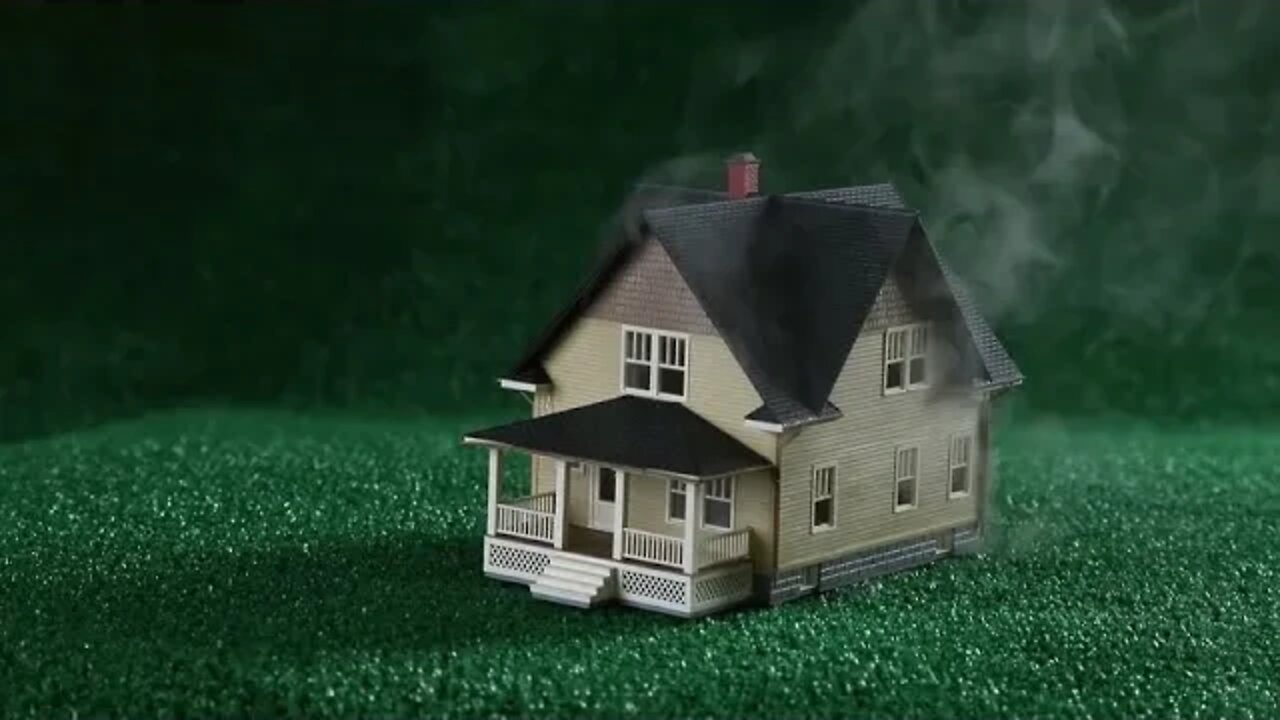 DO YOU SMELL 👃🏾 THE SMOKE❓E HIS HOUSE 🏠 IS BURNING AND WILL BE CONSUMED 🔥🔥🔥