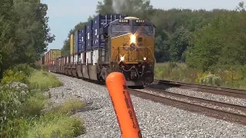 CSX I136 Intermodal Train From Sterling, Ohio September 10, 2022