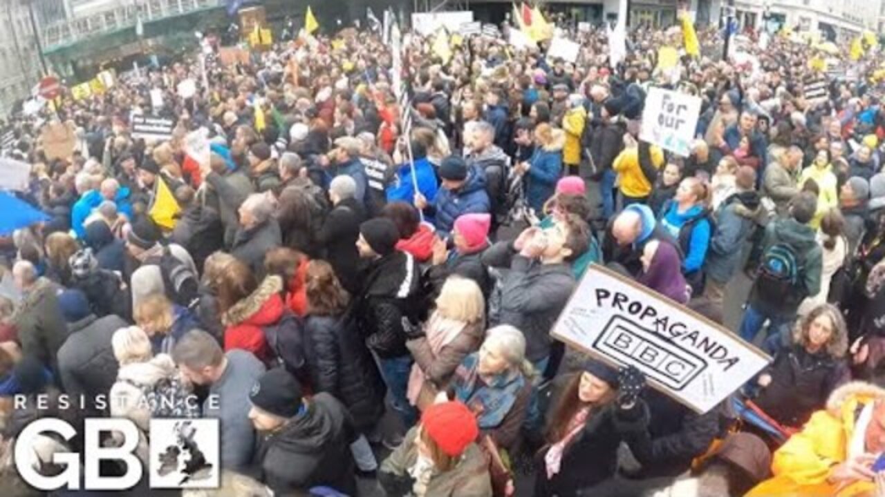 UK | A Sea of People: Freedom Protests Grow A Hundred-Fold