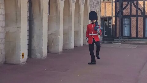 Windsor castle Guards has sliding moves #windsorcastle