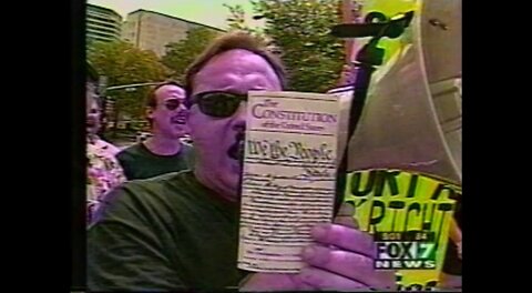 Alex Jones Exposes Gun Control Before 911 Disaster(Classic 2001)