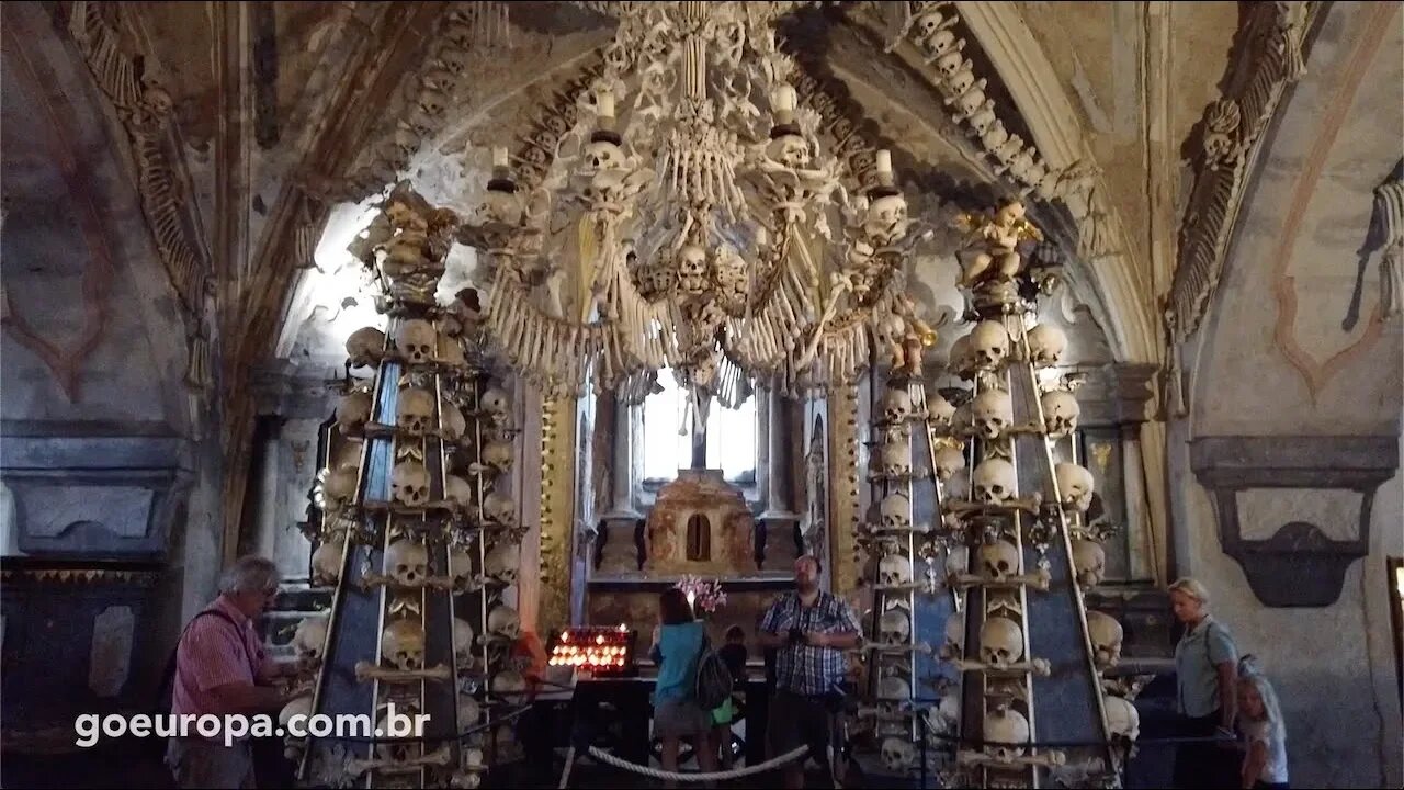 🇨🇿 A MACABRA IGREJA DE OSSOS - Kutná Hora, República Tcheca | GoEuropa