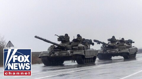 Ukrainian government arms citizens, urges them to fight for country