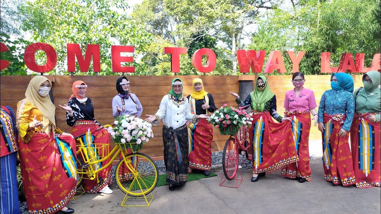 Launching Sarung Pelangi Khas Tanggamus