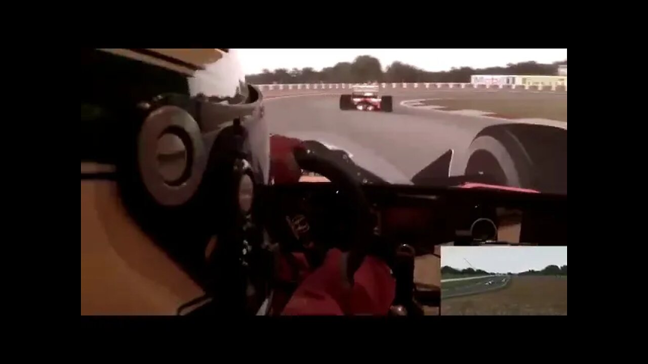 Brincando no Simulador da McLaren de 1989 com o o carro de F1 do Senna versus Prost