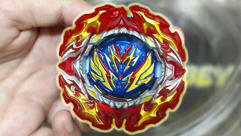 PROMINENCE com IGNIÇÃO | Beyblade Burst DB | Testando a Prominence Valkyrie .Ig'-10