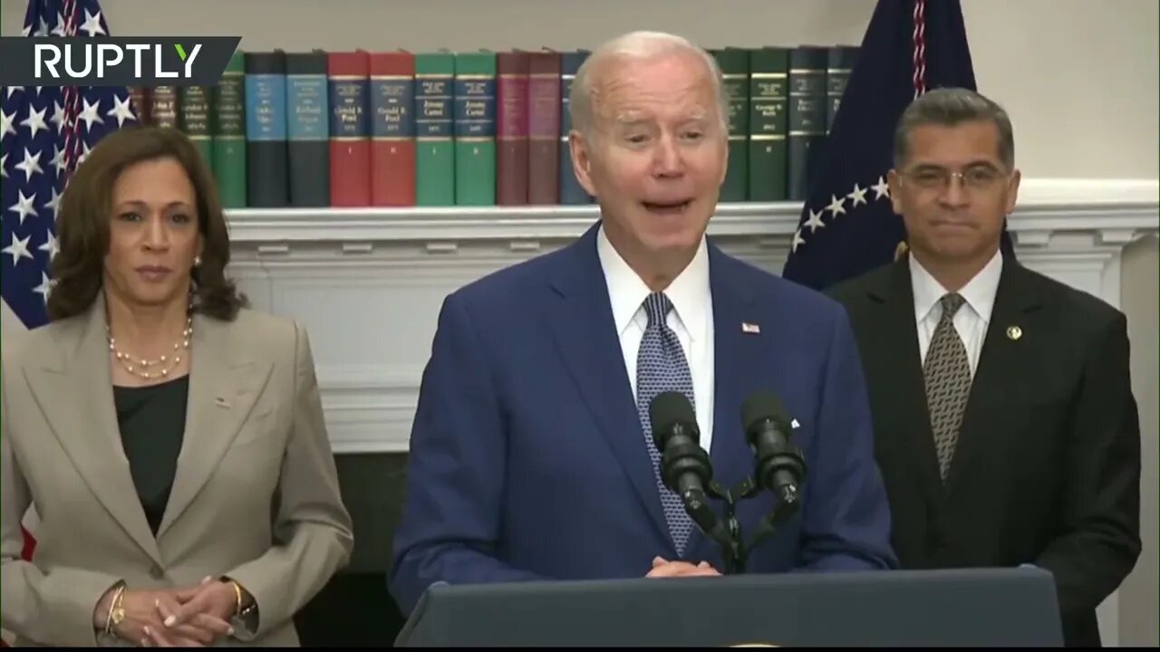 Teleprompter...says to Repeat the line...Biden..."Repeat the line"