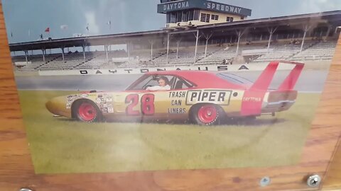 Daytona hood shows me a glitch in the matrix.