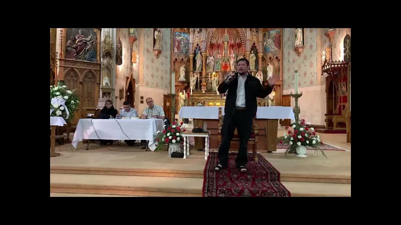 Vayan... Padre Luis Toro