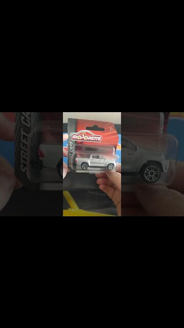Toyota Hilux Majorette Miniatura Fantástica com os mínimos detalhes #shorts