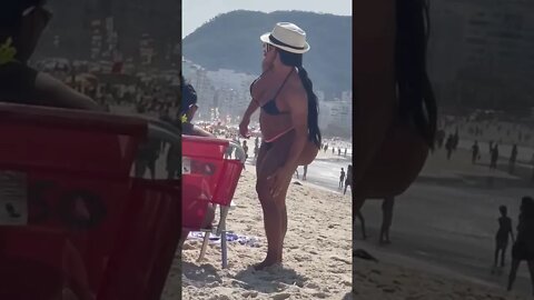 [ MEME ] ACHO QUE UM MARIMBONDO MORDEU A BUNDA DELA [ VIRAL ] THE BIGGEST ASS IN THE WORLD !! RIR