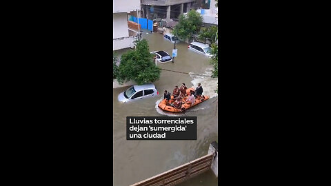Lluvias torrenciales dejan ‘sumergida’ una ciudad en la India
